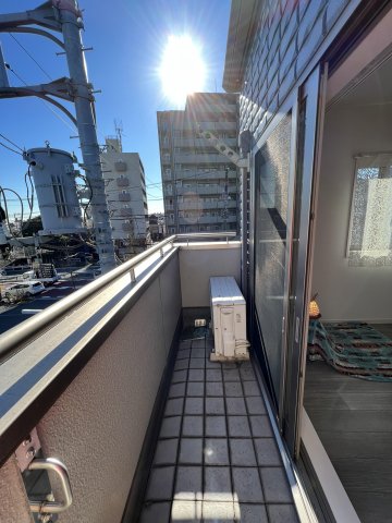 BLOOM 陽当たりがよく、洗濯物がよく乾くバルコニーは眺めも良いです。