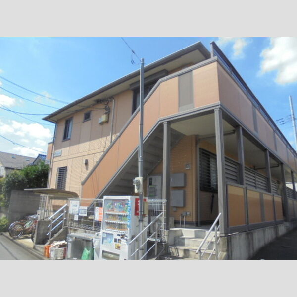 ウイステリア エントランス