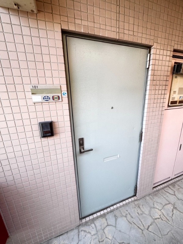 エムズ東船橋2階 玄関