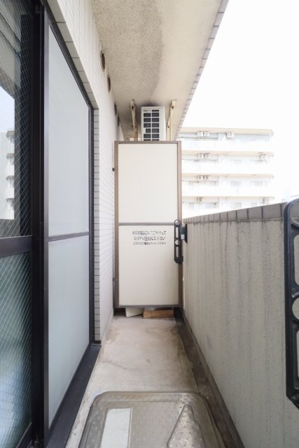 エクセル鶴見 バルコニー