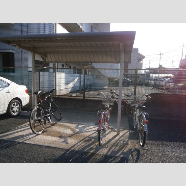 ヴェルドミール 駐輪場