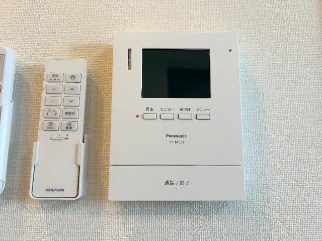 グリーンシャトー305号室 カメラ付インターホン（イメージ）