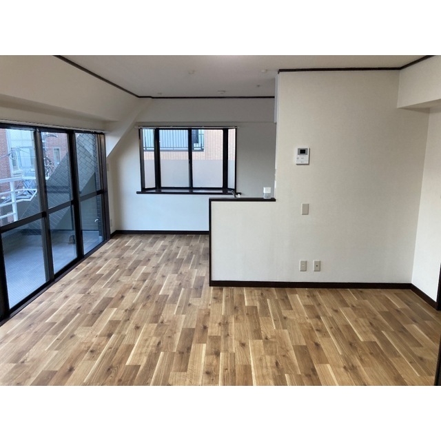 アイ・エヌ・ジー笹塚 内観