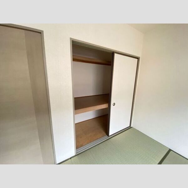 プリムヴェール　弐番館203号室 和室　押入