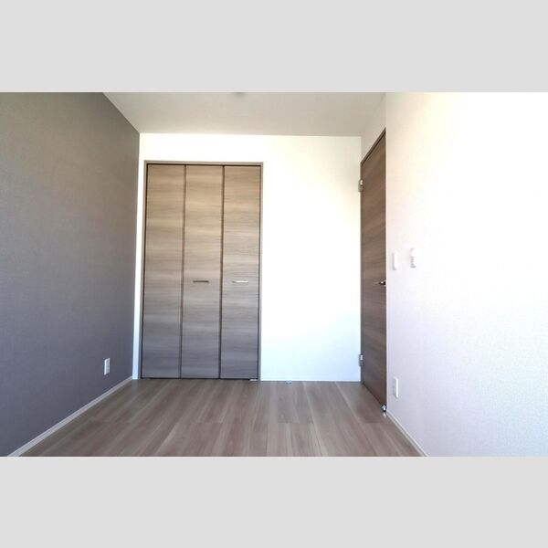 セレスティア西瑞江303号室 洋室5.1帖