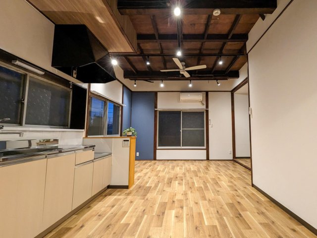 ヴィンテージハウス　青梅 リビング