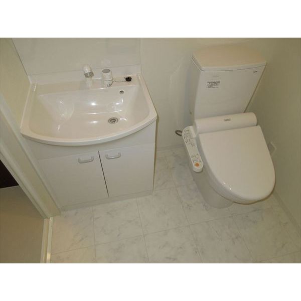 スパシエグランス横浜反町 トイレ