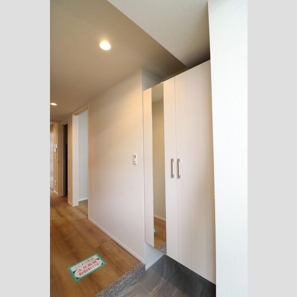 ソレイユ上落合 ★シューズボックス★