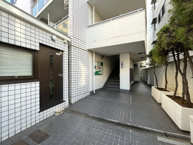 トップ本郷 エントランス