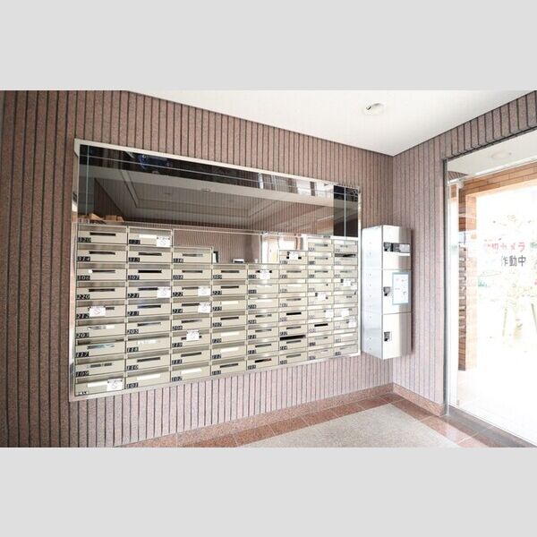 パティオ坂巻117号室 集合ポスト・宅配ボックス