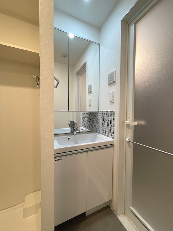 ステージグランデ稲城長沼駅前 ※カラー異なります