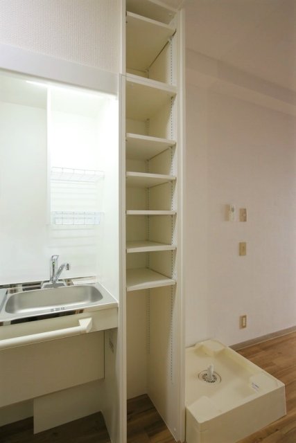 パークレイン三田1階 棚