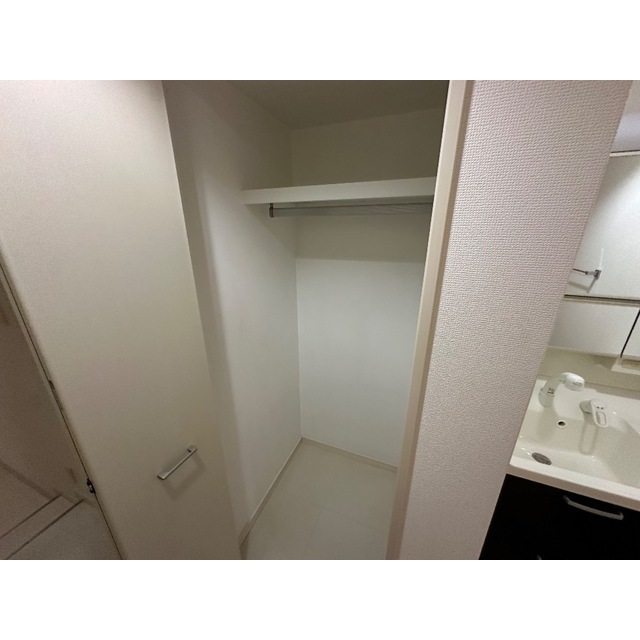 レガーロ千葉中央 内観