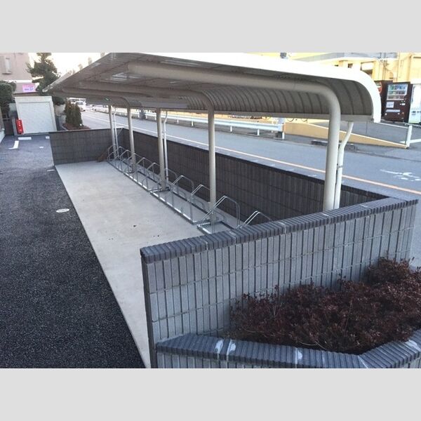 エヴァーラスティング桶川108号室 駐輪場