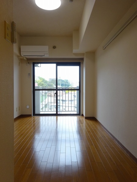 フレクション横浜保土ケ谷 リビング