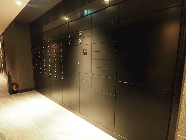 ドゥーエ蒲田南8階 メール＆宅配ボックス