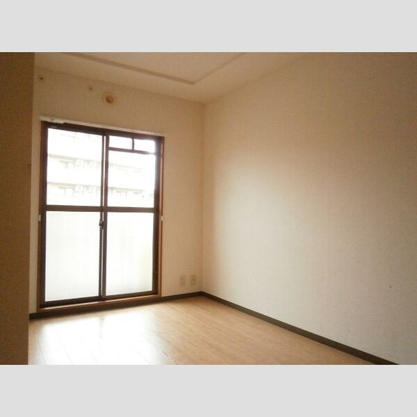 ハビテーションWADAⅢ201号室 ♪洋室5.5帖♪