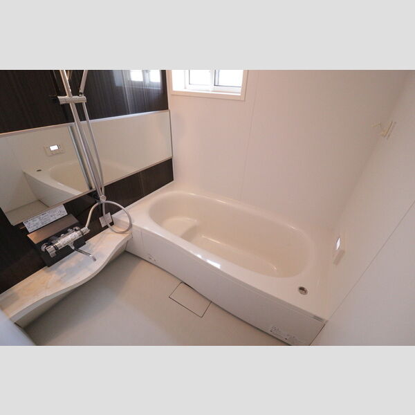 ヴェルデソーレ　A 浴室