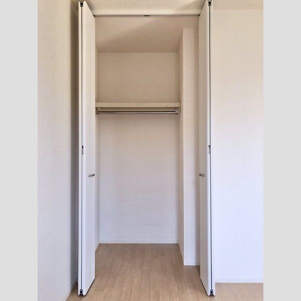 グランモア柳川202号室 ★収納★