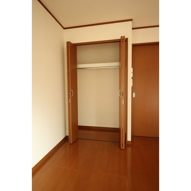 アムール エフ 弐番館 内観