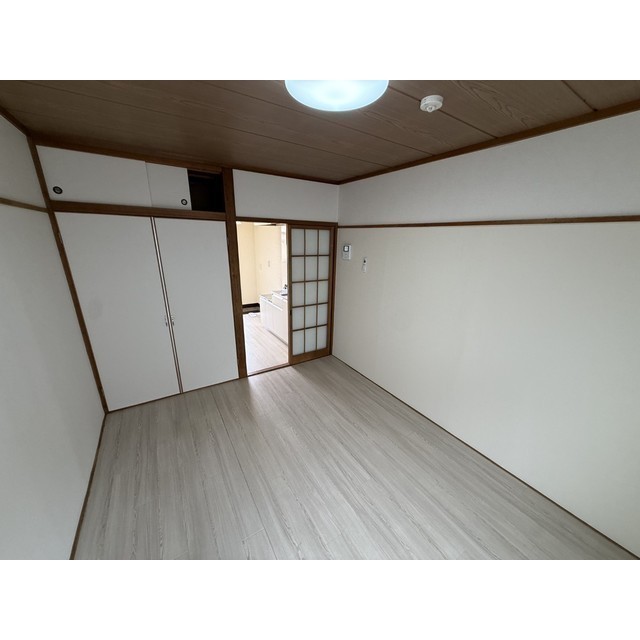 第一ローズハイツ202号室 リビング