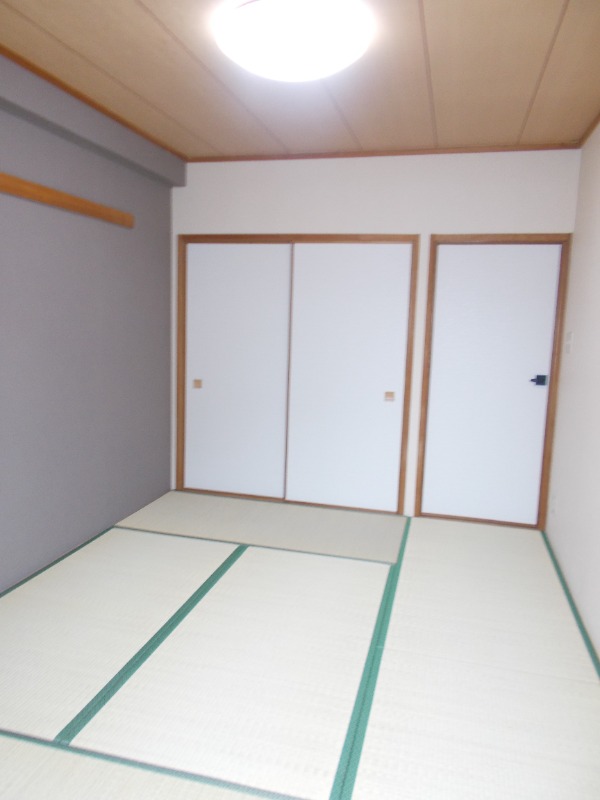 クレスト市ヶ尾3階 キッチン