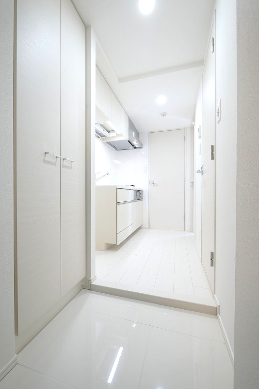 PREMIUM CUBE 新宿中井 内観