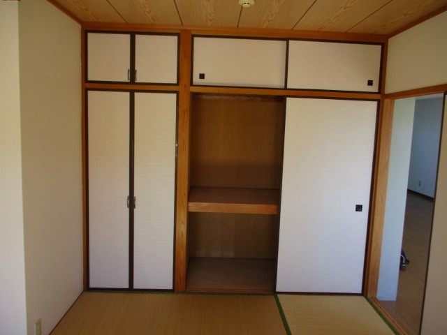 センターパーク新柏A棟(E-207A) 収納