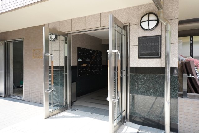 ルーブル東高円寺4階 エントランス