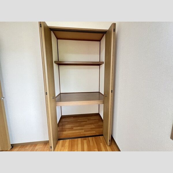 サンフラワー クローゼット