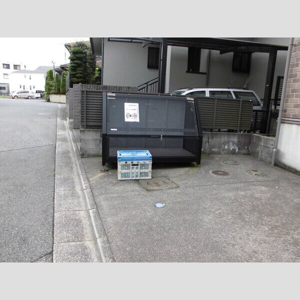 あおばグリーンヒルズ ゴミストッカー