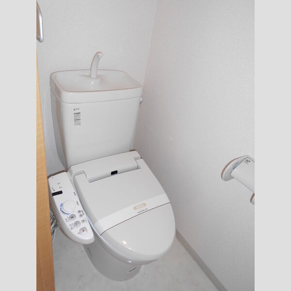 森甚　D205号室 トイレ