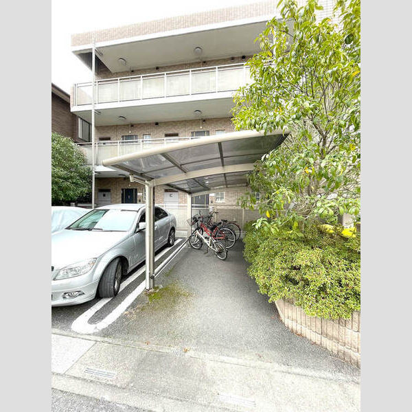 ハーモニーコートTOBE 駐輪場