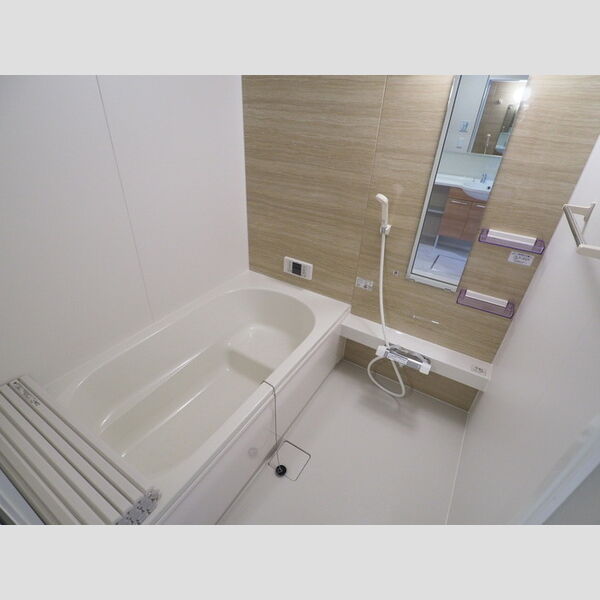 ルミエール206号室 バス(一坪)