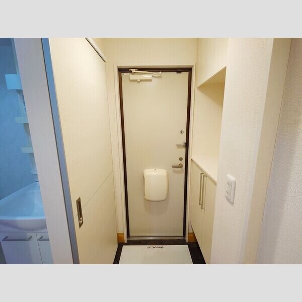 グリーンパレス103号室 玄関