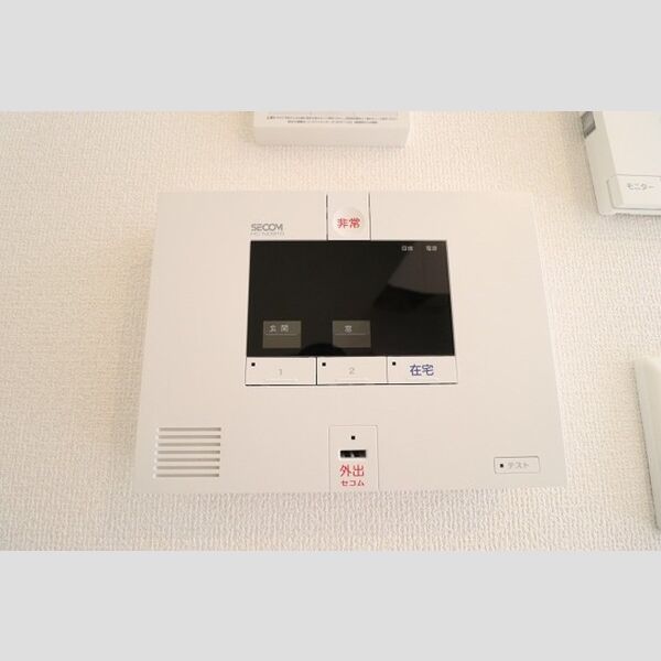 セジュールY&Y102号室 セコムのセキュリティシステム