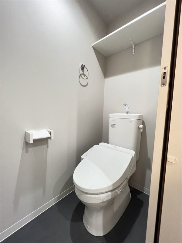 ＣＲＡＳＴＩＮＥ蕨1階 トイレ