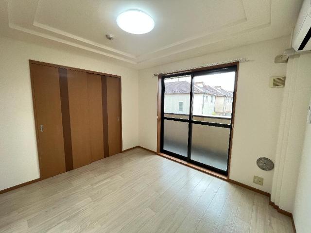 ガーデンヒルズNAKAYAMA壱番館 リビング