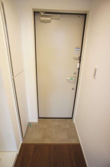 ラウレア千葉中央 玄関