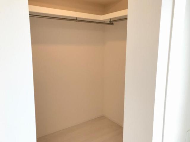 グランルミエール102号室 ウォークインクローゼット（イメージ）