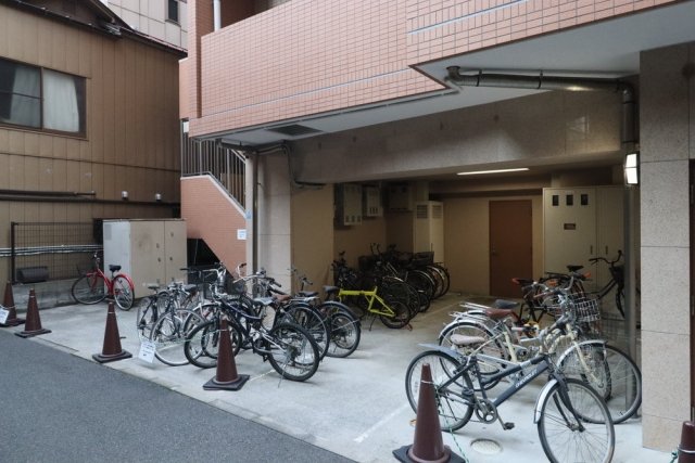 スカイコート神田第３2階 駐輪場