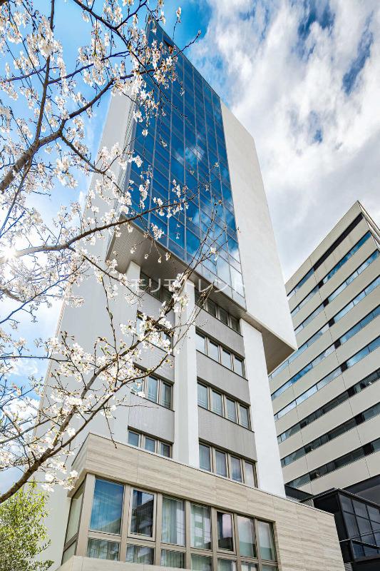 ピアース新宿三丁目4階 外観