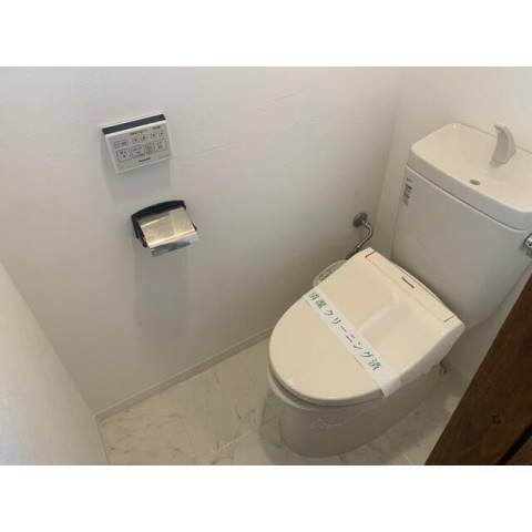 仁戸名町戸建 トイレ