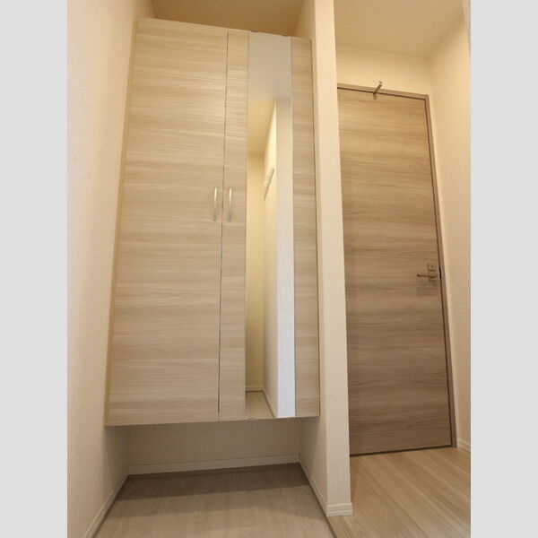 エコリブレ301号室 玄関