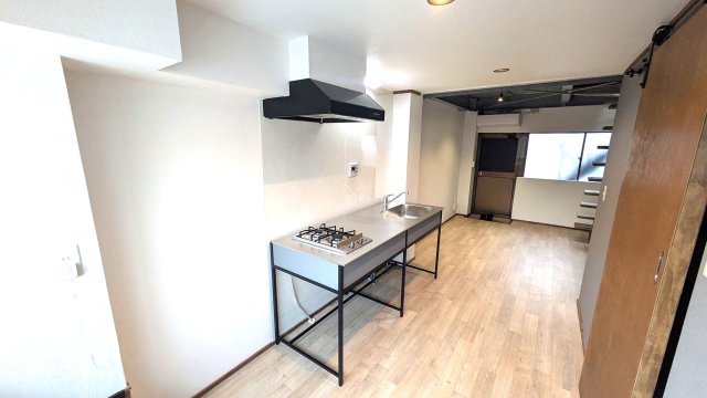 長房町ガレージハウス リビング