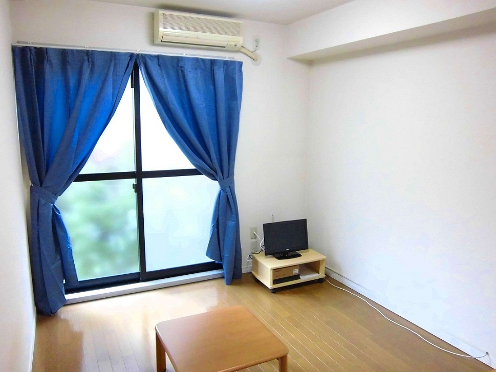 レオパレスガーデンコート リビング