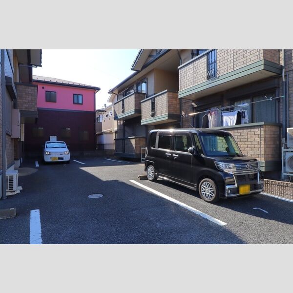 パティオ　リラ201号室 駐車場