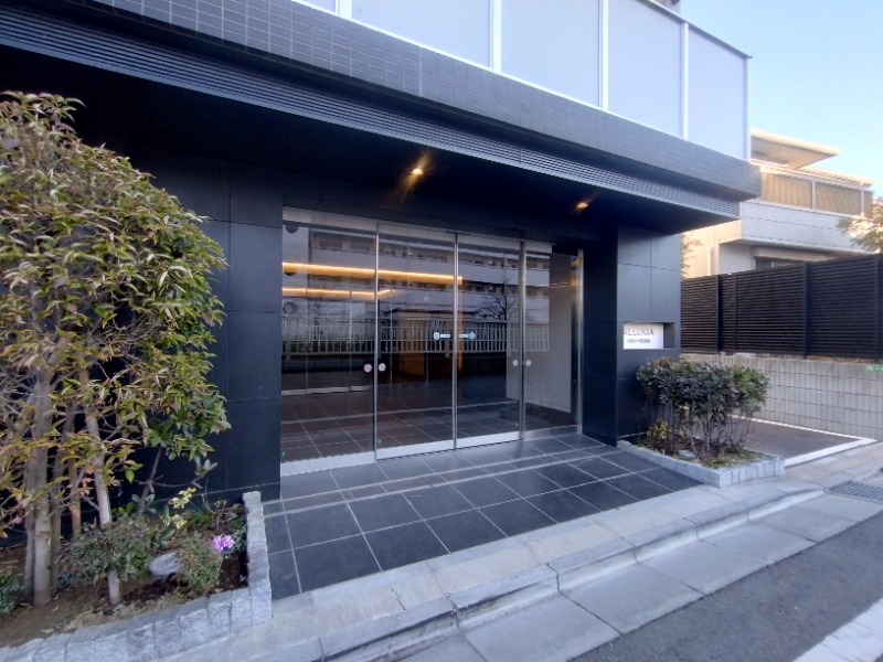 RELUXIA氷川台3階 エントランス