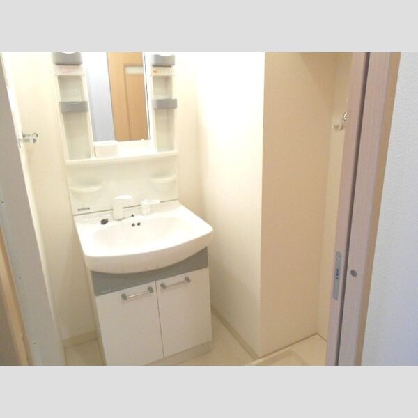 ウィスタリア 洗髪洗面化粧台