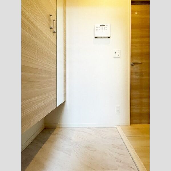 ルリアン江戸川 玄関